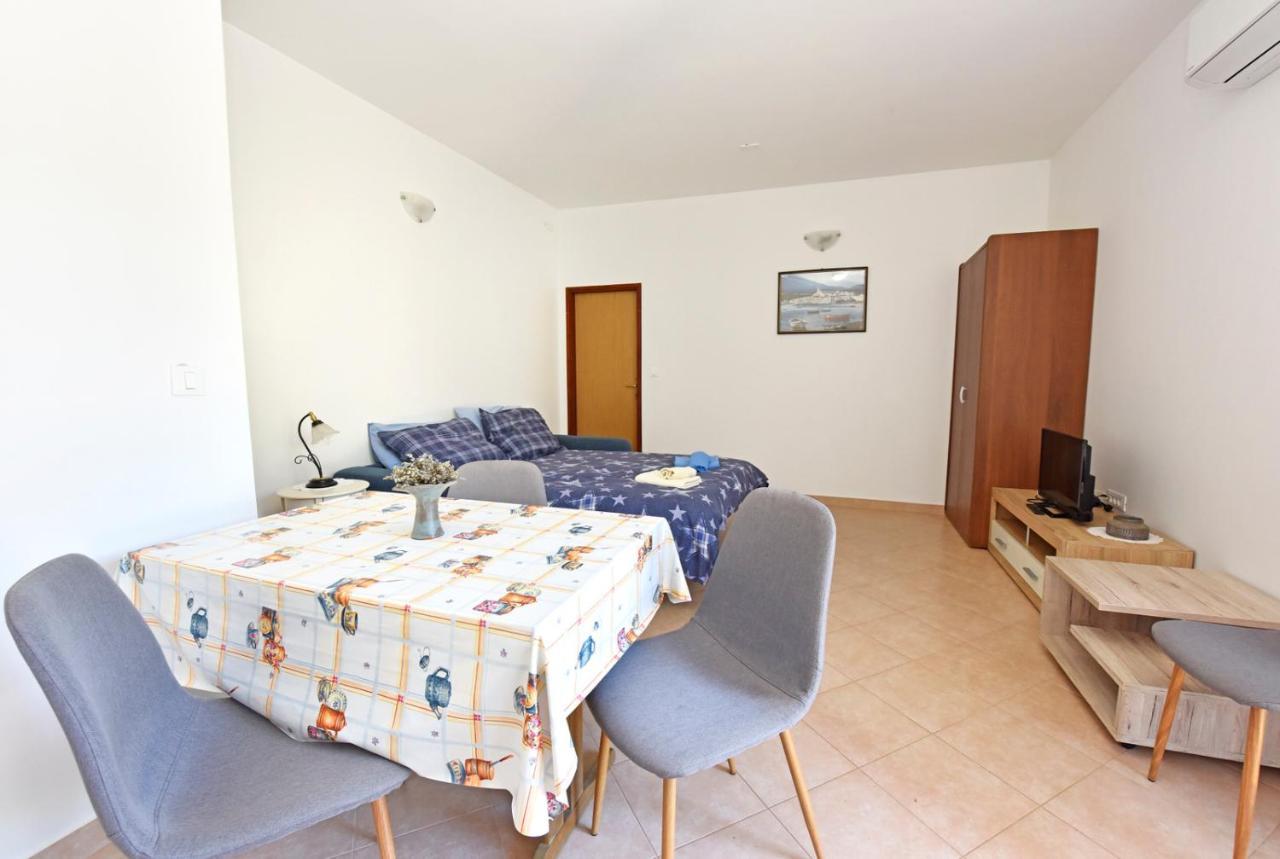 Apartments Denis بوريتش المظهر الخارجي الصورة